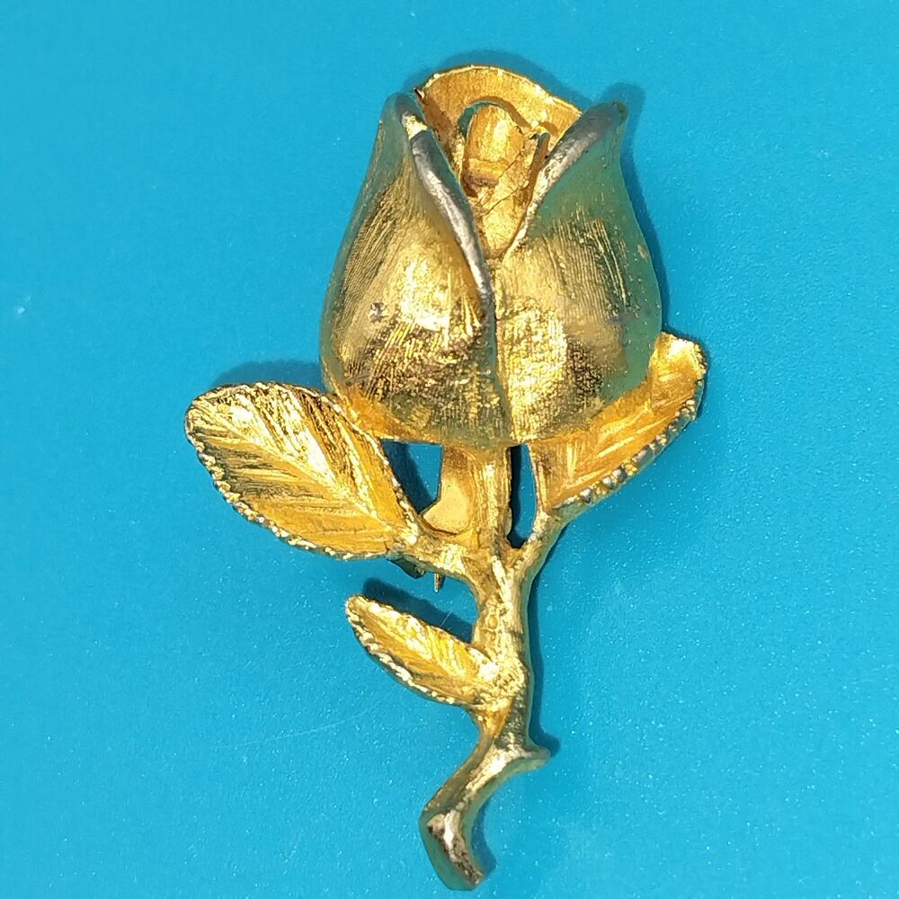 Vintage DFA Signed Gold Tone Rose Bud Flower Pin Brooch Textured Leaves